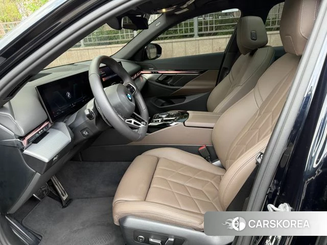 BMW 5 Series (G60) id 4248233 из Кореи 20