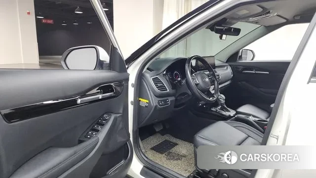 Kia Seltos id 3000050 из Кореи 20