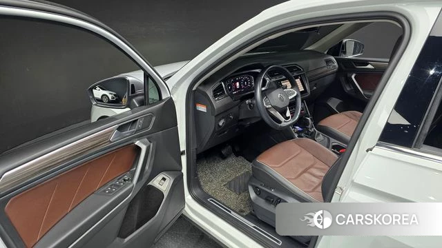 Volkswagen Tiguan Allspace id 4675572 из Кореи 31