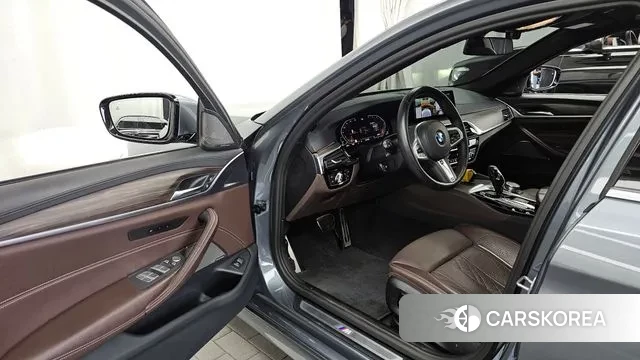 BMW 5 Series (G30) id 3054833 из Кореи 20