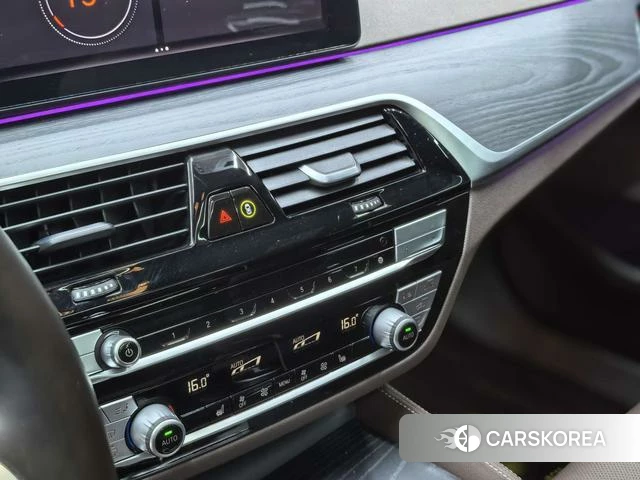 BMW 5 series id 4221288 из Китая 33