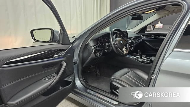 BMW 5 Series (G30) id 3893945 из Кореи 20