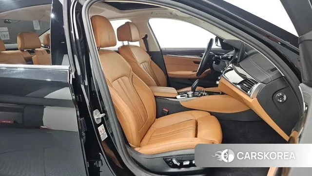 BMW 5 Series (G30) id 3264157 из Кореи 20