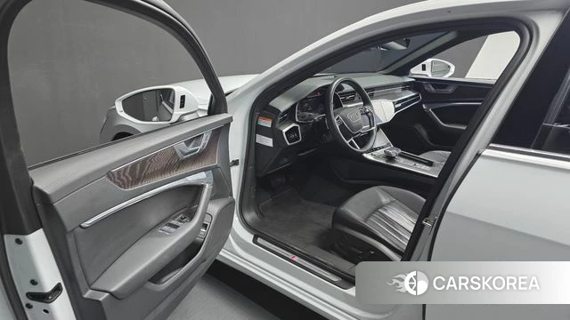 Audi A6 (C8) id 4201649 из Кореи 30