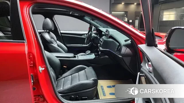 Kia Stinger id 3616944 из Кореи 20