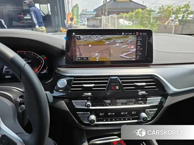 BMW 5 Series (G30) id 3043128 из Кореи 20