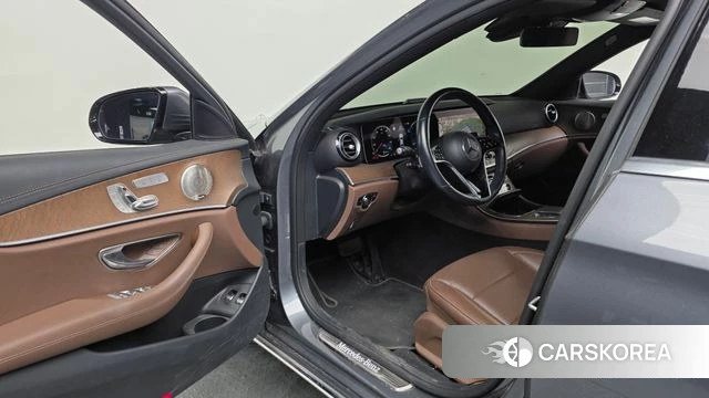 Mercedes-Benz E-Class W213 id 3860424 из Кореи 20