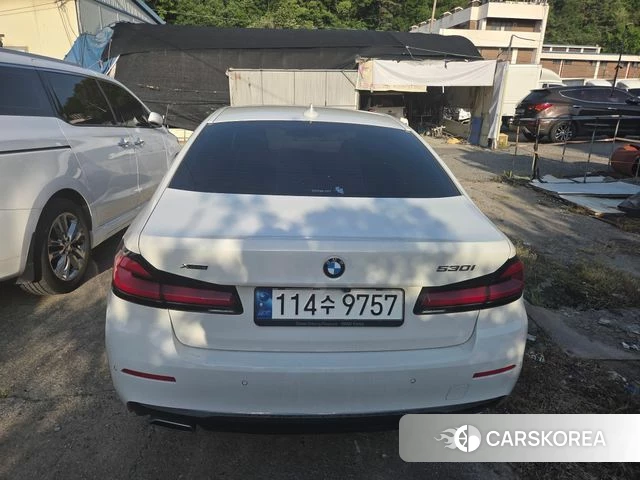 BMW 5 Series (G30) id 4329939 из Кореи 12