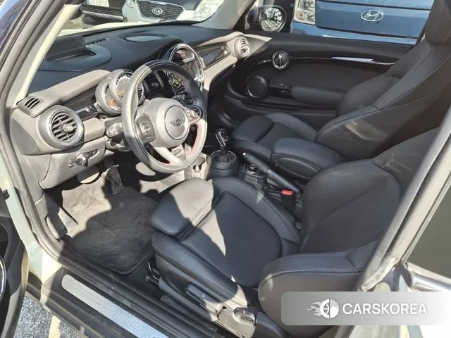 Mini Cooper S id 3757046 из Кореи 20