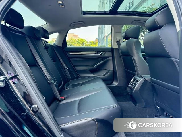 Honda Accord id 4335993 из Китая 12