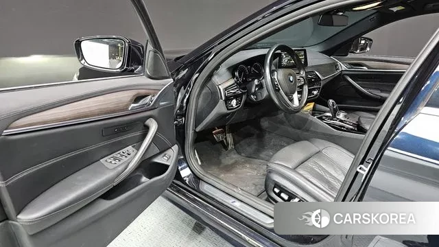 BMW 5 Series (G30) id 3515374 из Кореи 20