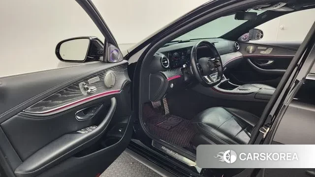 Mercedes-Benz E-Class W213 id 3691047 из Кореи 20