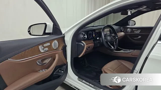 Mercedes-Benz E-Class W213 id 3567415 из Кореи 20