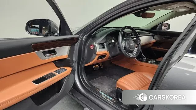 Jaguar XF (X260) id 3380139 из Кореи 20