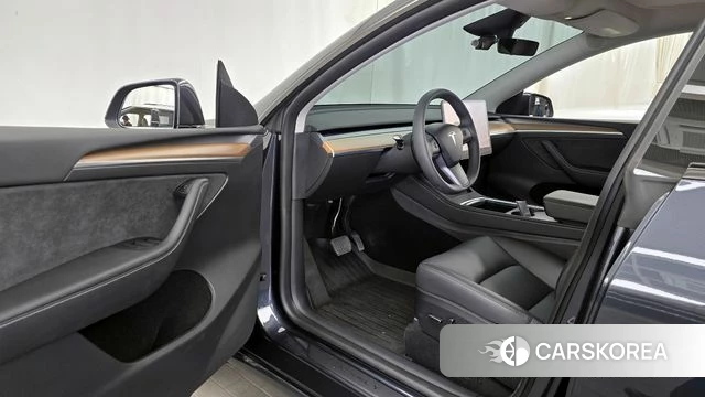 Tesla Model Y id 4315133 из Кореи 32