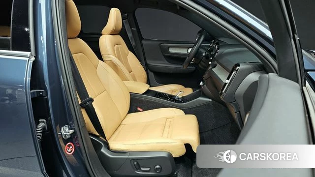 Volvo XC40 id 3840010 из Кореи 20