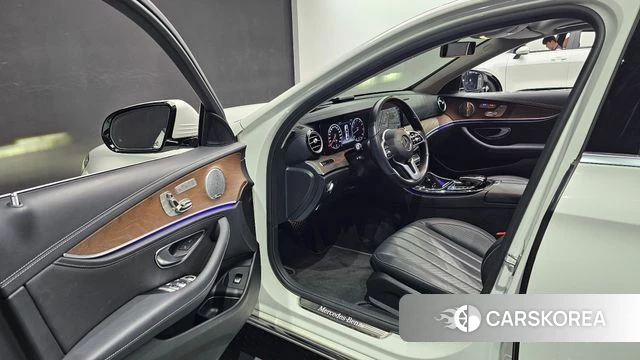 Mercedes-Benz E-Class W213 id 4410999 из Кореи 34