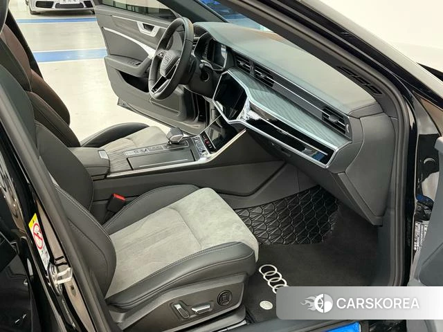 Audi A6L id 4265889 из Китая 14