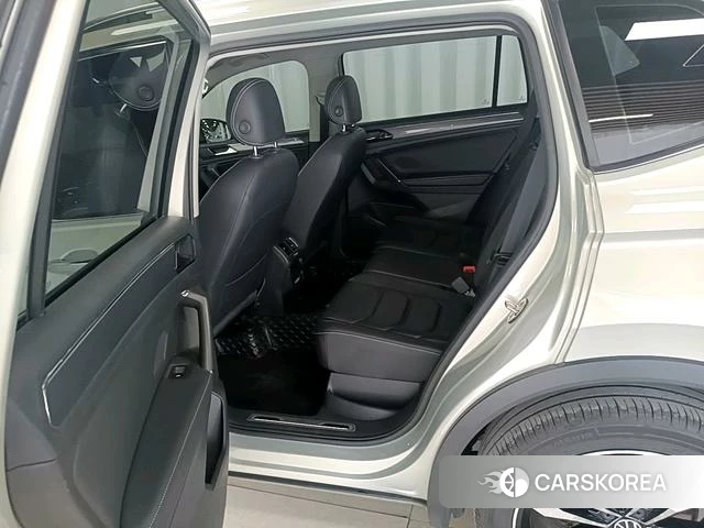 Volkswagen Tiguan L id 4314213 из Китая 20