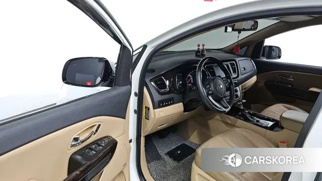 Kia The New Carnival id 3454732 из Кореи 20