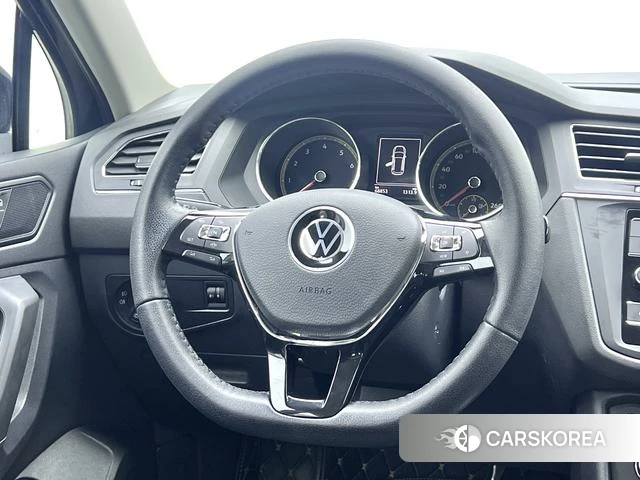 Volkswagen Tiguan L id 4273885 из Китая 20
