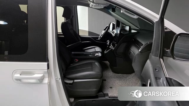 Hyundai Staria id 3850449 из Кореи 20