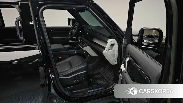 Land Rover Defender (L663) id 4757877 из Кореи 35