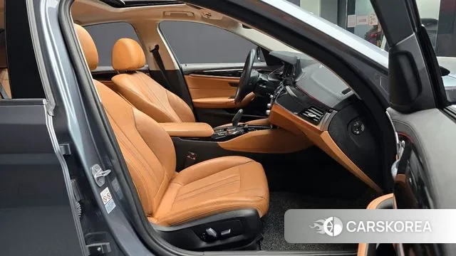 BMW 5 Series (G30) id 3469747 из Кореи 20