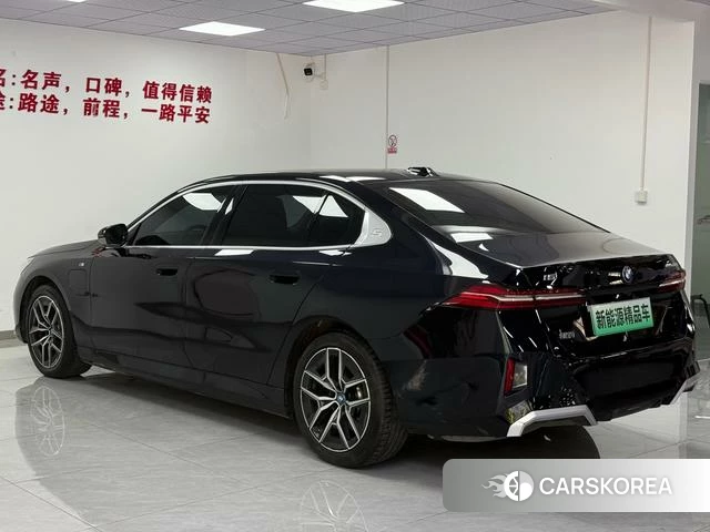 BMW i5 id 4335040 из Китая 10