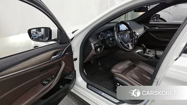 BMW 5 Series (G30) id 3505605 из Кореи 20