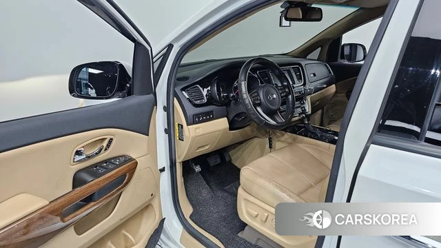Kia All New Carnival id 4574562 из Кореи 35
