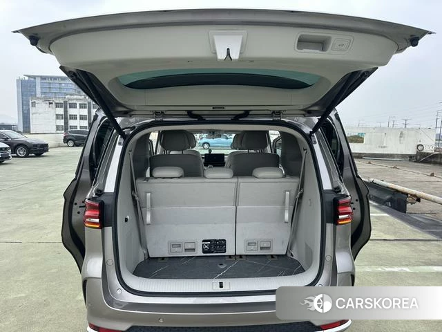 Roewe iMAX8 id 4241696 из Китая 17