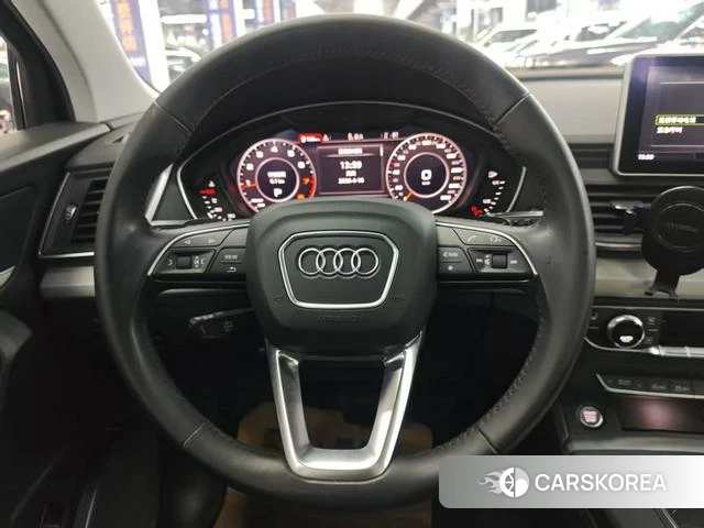 Audi Q5L id 4277020 из Китая 17