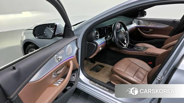 Mercedes-Benz E-Class W213 id 4202931 из Кореи 33