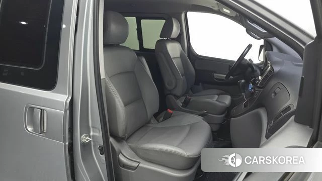 Hyundai The New Grand Starex id 3873416 из Кореи 20