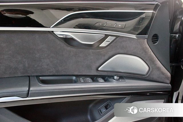 Audi A8 (D5) id 3878238 из Кореи 20