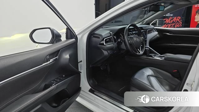 Toyota Camry (XV70) id 3820973 из Кореи 20