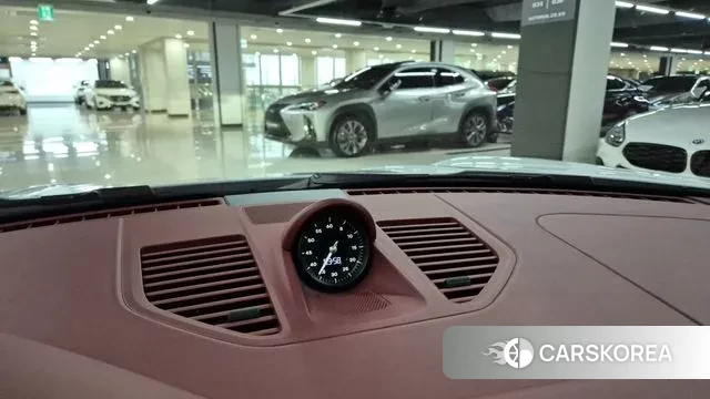 Porsche 911(992) id 3371068 из Кореи 20