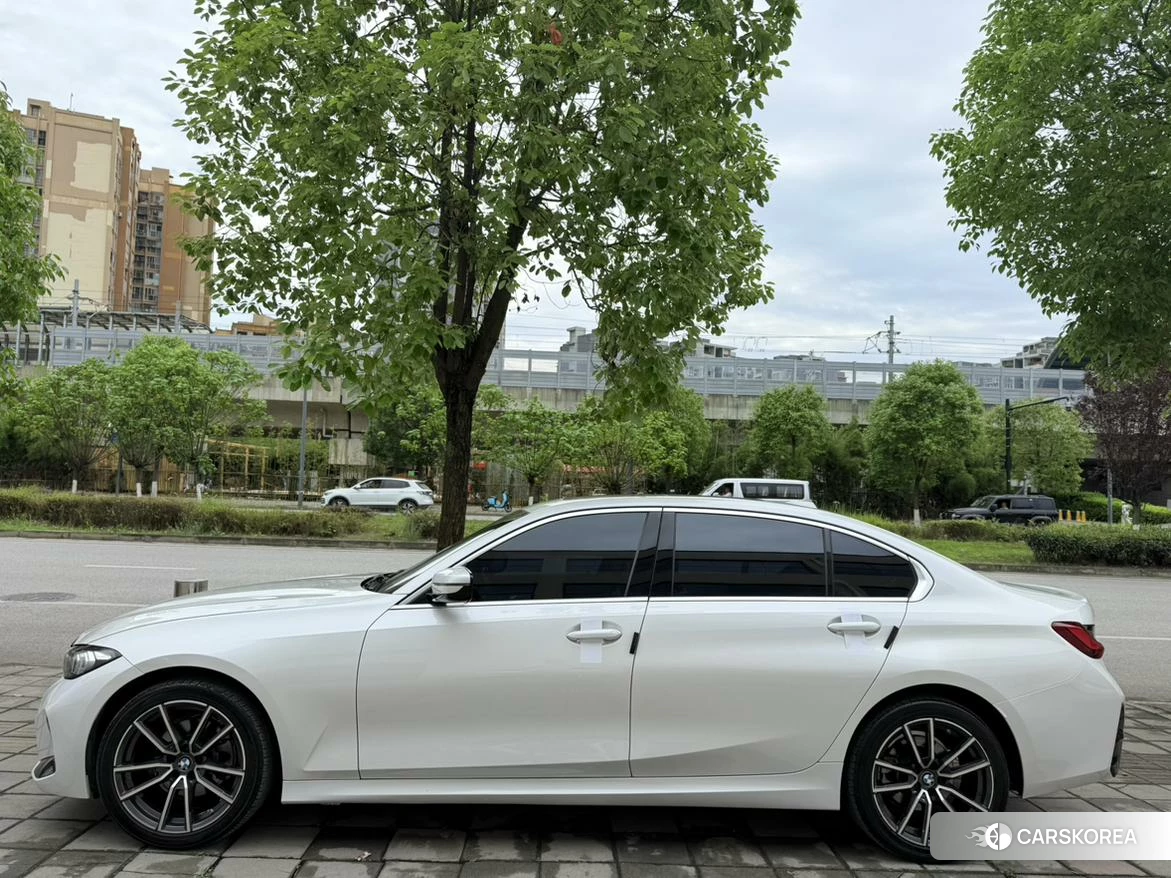 BMW 3 series id 4405904 из Китая 22