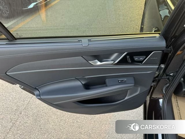 Volkswagen Passat id 3919453 из Китая 30