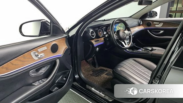 Mercedes-Benz E-Class W213 id 4625994 из Кореи 20