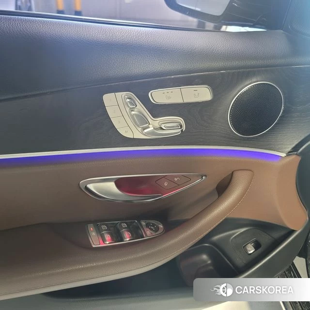 Mercedes-Benz E-Class W213 id 4680244 из Кореи 19