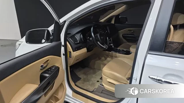 Kia The New Carnival id 3391216 из Кореи 20