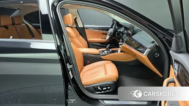 BMW 5 Series (G30) id 3701610 из Кореи 20