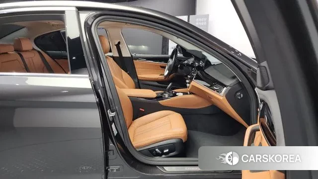 BMW 5 Series (G30) id 3422749 из Кореи 20