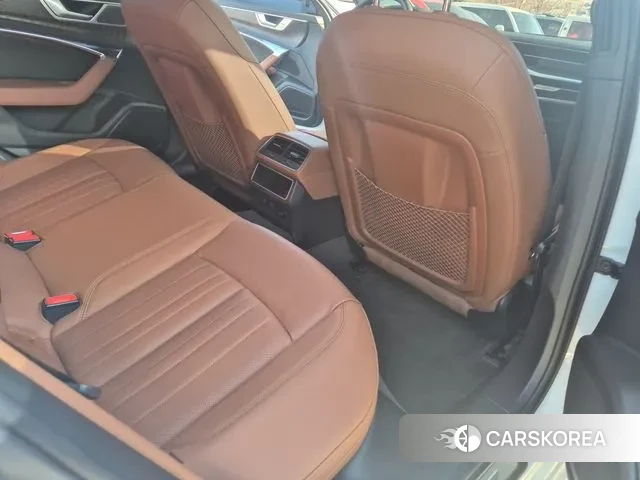 Audi A6 (C8) id 3695616 из Кореи 17