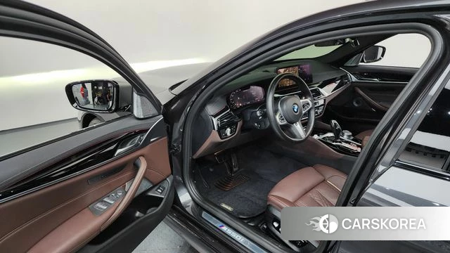 BMW 5 Series (G30) id 4769345 из Кореи 20