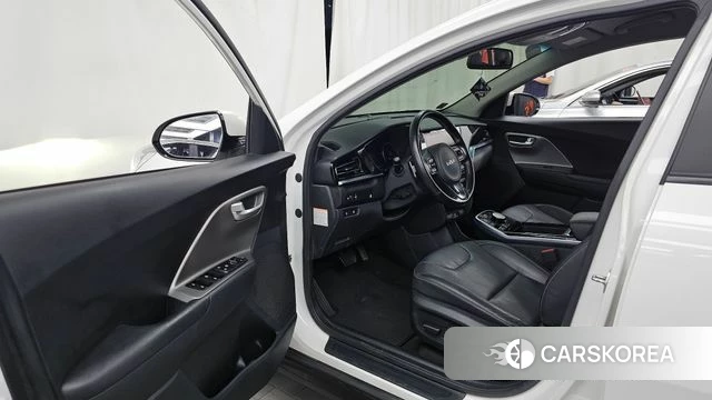 Kia Niro Plus id 4692305 из Кореи 32