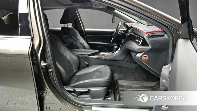 Toyota Camry (XV70) id 3796020 из Кореи 20