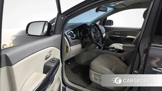 Kia All New Carnival id 4563464 из Кореи 20